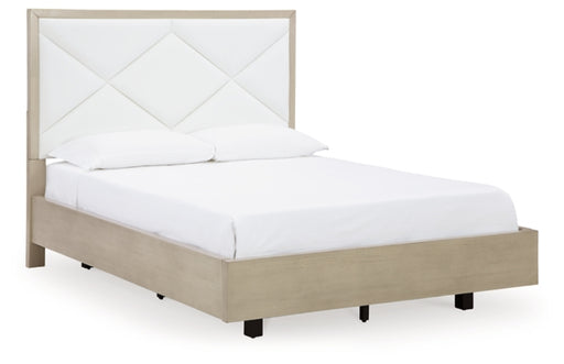 Wendora Queen Upholstered Bed - Furniture Story