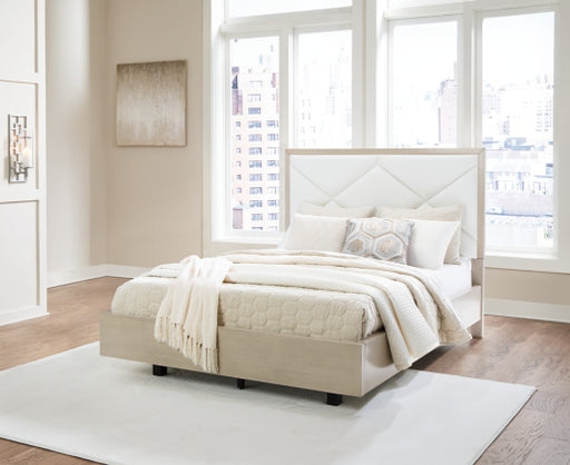Wendora Queen Upholstered Bed - Furniture Story