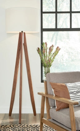Dallson Floor Lamp - Furniture Story