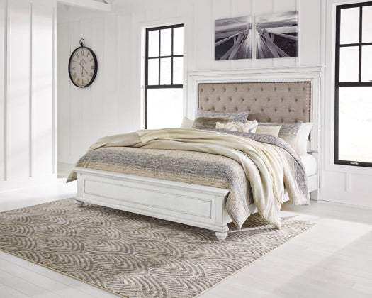 Brynhurst King Upholstered Bed with Storage Bench - Furniture Story