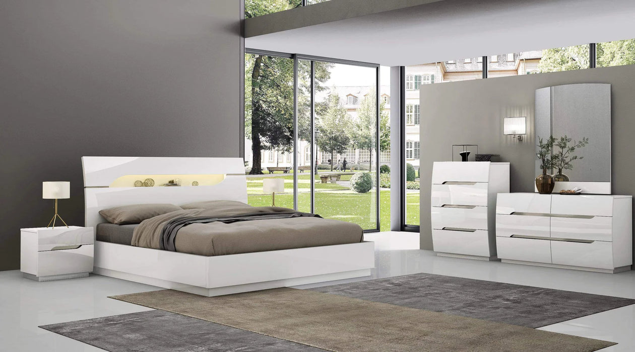 ZOE GLOSSY WHITE BEDROOM DRESSER - Furniture Story