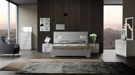 Yulie Glossy White Queen Bed - Furniture Story