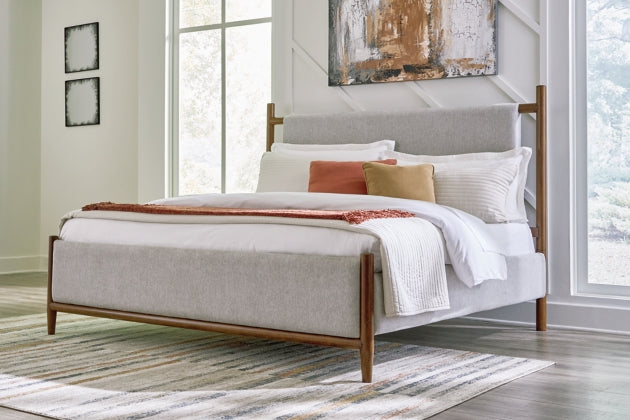 Lyncott Queen Upholstered Panel Bed - Furniture Story