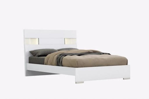 Yulie Glossy White Queen Bed - Furniture Story